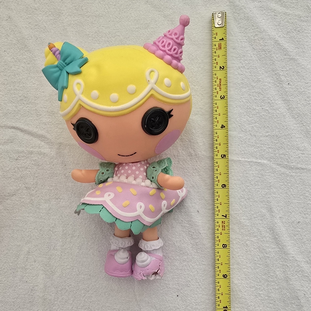 Lalaloopsy Candle Slice O'Cake Doll 2009 Full Size W/ Lil Sister 2014 EUC - Picture 15 of 16